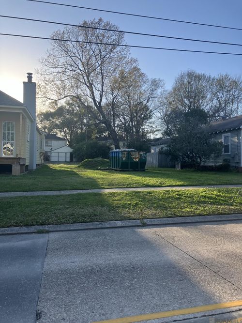 890 S Eugene St, Baton Rouge, LA, 70806-5454 | Card Image