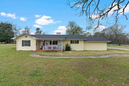 1901 Longview Dr, Henderson, TX, 75652 | Card Image