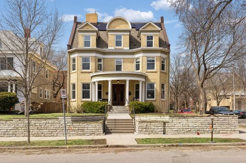 1900 Dupont Ave S, Minneapolis, MN, 55403-3035 | Card Image