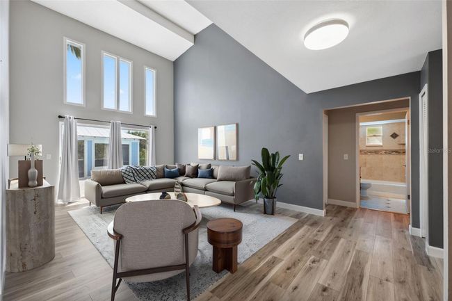 428 Klosterman Rd W, House other with 4 bedrooms, 2 bathrooms and null parking in Palm Harbor FL | Image 4