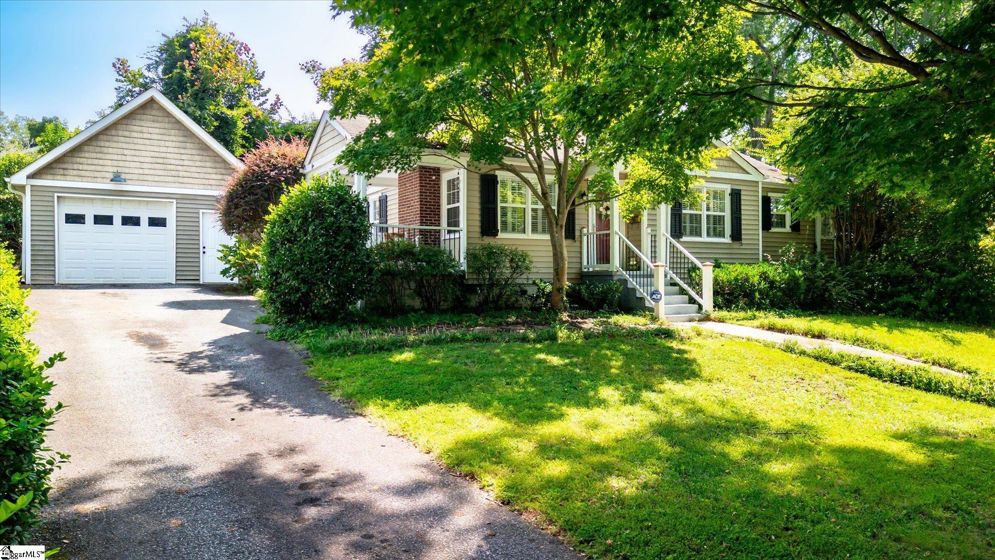 Arthur Ave, Greenville, SC 29605
