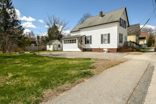 40 E Valentine Street, Westbrook, ME, 04092 | Card Image