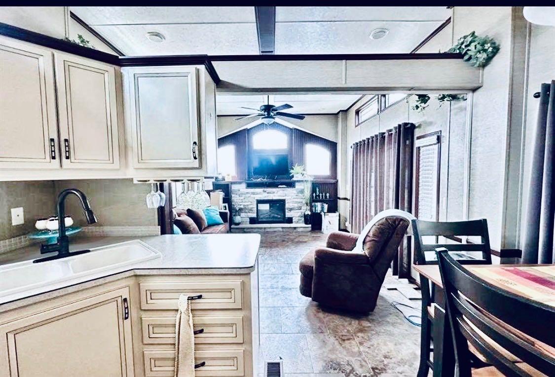 Residential in Lac Des Iles 5