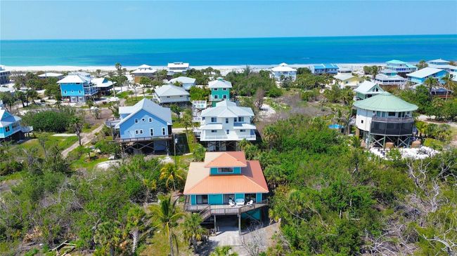 Aerial west view | Image 8