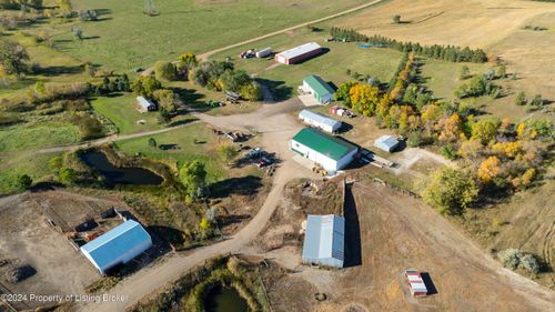 3060 37th St, Mandan, ND, 58554-7830 | Card Image