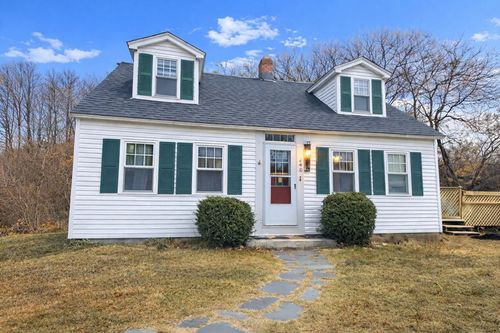 240 South St, Douglas, MA, 01516-2537 | Card Image