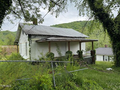 105 Highland Ave, Appalachia, VA, 24216-1522 | Card Image