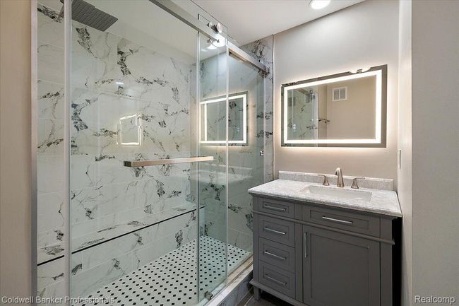14 - 7020 Bridge Way, Condo with 3 bedrooms, 3 bathrooms and null parking in West Bloomfield MI | Image 43