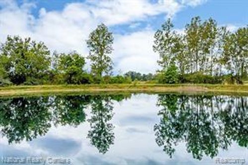 4894 Indian Creek Dr, Jackson, MI, 49201-7903 | Card Image