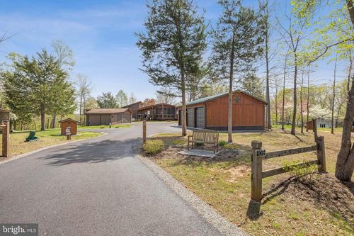 109 White Oak Dr, MINERAL, VA, 23117-4705 | Card Image