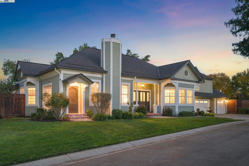 3801 Mohr Ave, Pleasanton, CA, 94588-2680 | Card Image