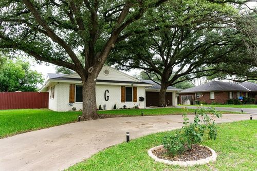 1917 A And M Ave, San Angelo, TX, 76904-5042 | Card Image