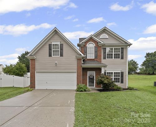 7226 Winding Cedar Trl, Harrisburg, NC, 28075-6686 | Card Image