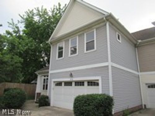3718 Minster Ct, Cleveland, OH, 44105-1258 | Card Image