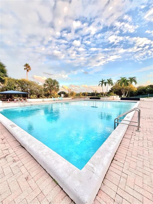 apt-204-4160 Inverrary Dr, Lauderhill, FL, 33319-4546 | Card Image