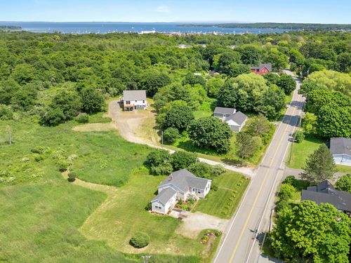 333 Limerock St, Rockland, ME, 04841-2233 | Card Image