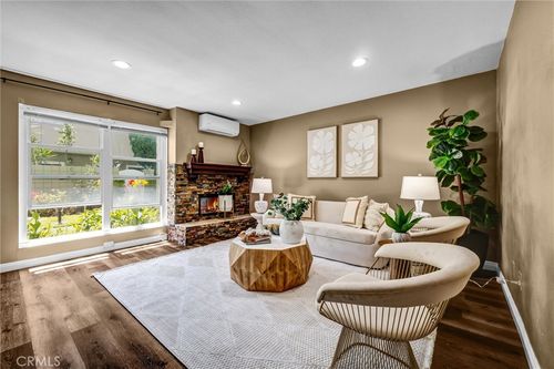1604 Mitchell Ave, Tustin, CA, 92780-5827 | Card Image