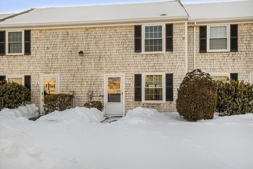 apt-7-135 W Main St, Hyannis, MA, 02601-3769 | Card Image