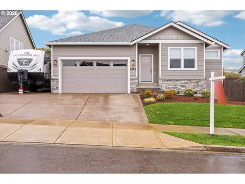 2825 Nw Mt Ashland Dr, McMinnville, OR, 97128 | Card Image