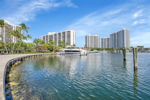 apt-203-3640 Yacht Club Dr, Aventura, FL, 33180-3569 | Card Image