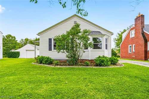 2659 Arlington Ave, Ashtabula, OH, 44004-2379 | Card Image