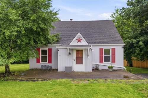 3236 Central Dr, Finleyville, PA, 15332-8904 | Card Image