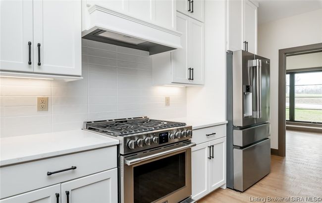 5560 Old Vincennes Rd, Home with 4 bedrooms, 4 bathrooms and null parking in Floyds Knobs IN | Image 37