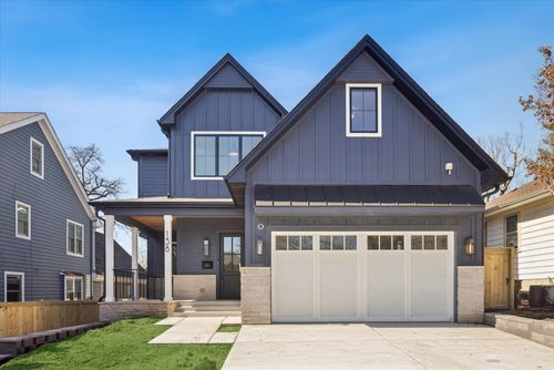 138 N Prospect Ave, Clarendon Hills, IL, 60514-1230 | Card Image