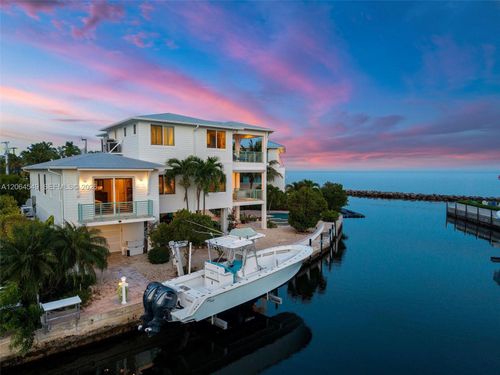 202 Plantation Shores Dr, Tavernier, FL, 33070-2322 | Card Image