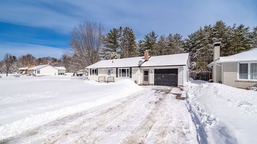 33416 Hwy 17 Highway W, Deep River, ON, K0J1P0 | Card Image