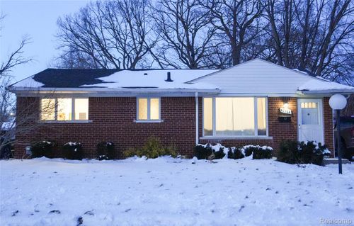 32564 Hazelwood St, Westland, MI, 48186-8938 | Card Image