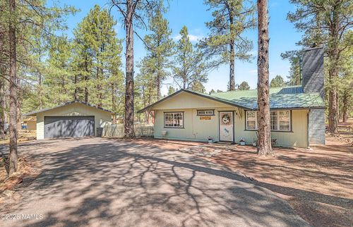 3909 E Pine Cone Dr, Williams, AZ, 86046-9457 | Card Image
