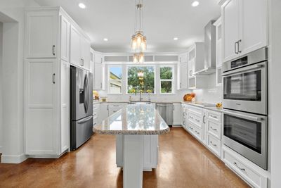 Delicious open kitchen | Image 3