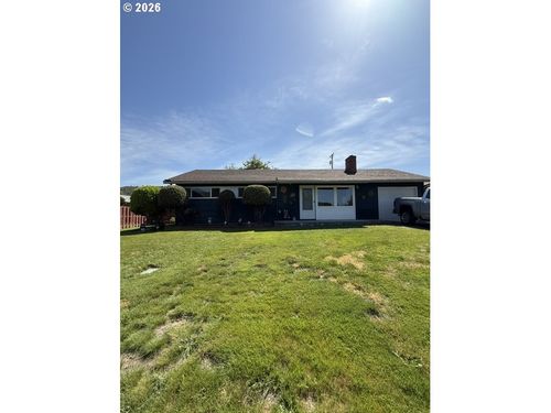 247 Oak St, Riddle, OR, 97469-8765 | Card Image