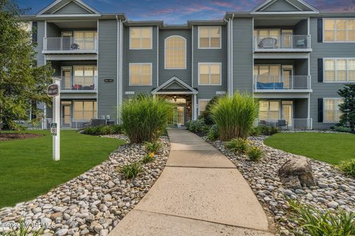 683-683 Saint Andrews Place, Manalapan, NJ, 07726 | Card Image
