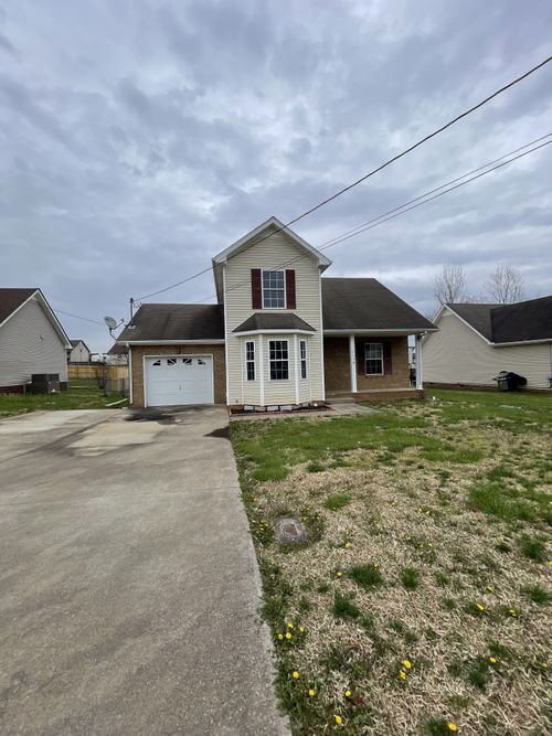 3538 Sandpiper Dr, Clarksville, TN, 37042-8633 | Card Image