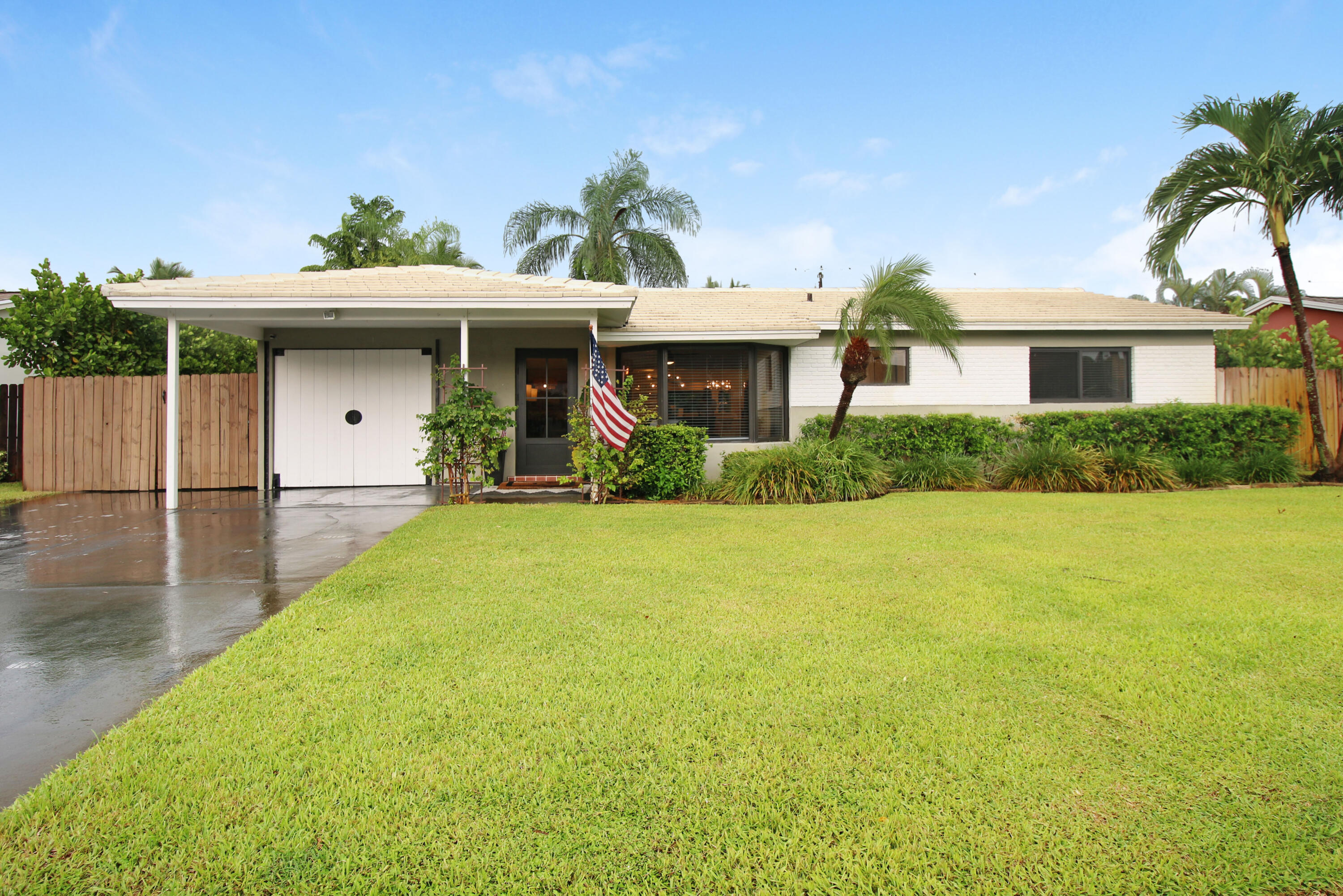 165 Se 27th Court, For Sale in Boynton Beach Zoocasa