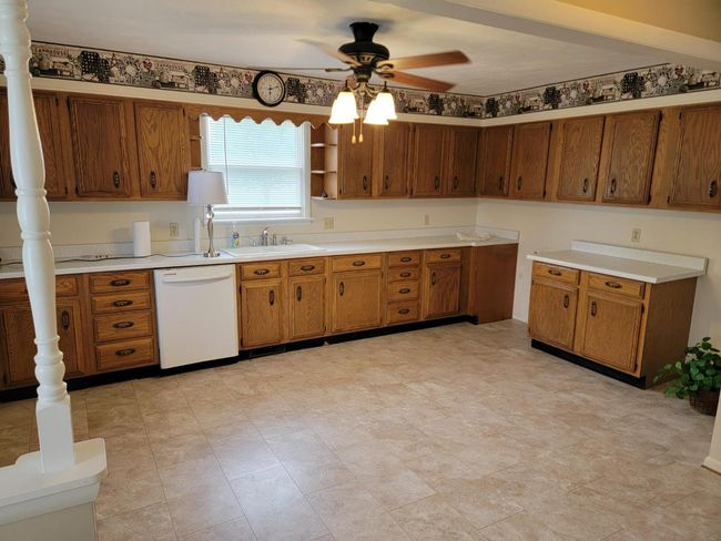 12076 N State Road 101, House other with 4 bedrooms, 1 bathrooms and null parking in Sunman IN | Image 16