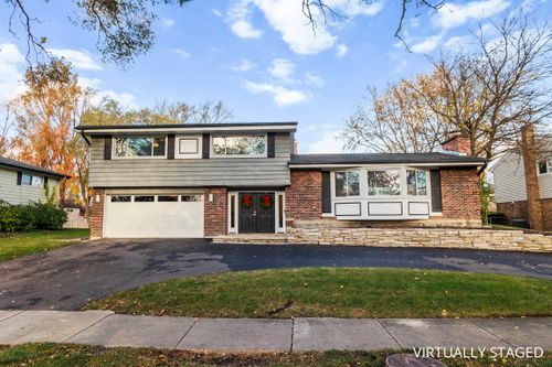 1845 Smith Road, Northbrook, IL, 60062 | Card Image