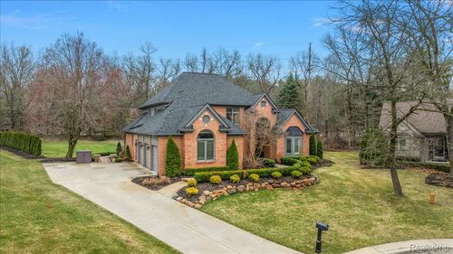 120 Wendover Ct, Commerce Township, MI, 48390-1238 | Card Image