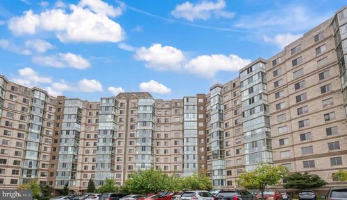 unit-1115-19375 Cypress Ridge Ter, LEESBURG, VA, 20176-5191 | Card Image
