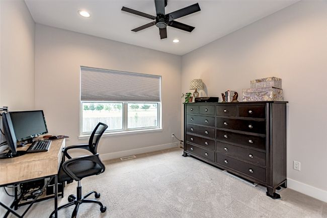 608 Pointer Cir, House other with 5 bedrooms, 3 bathrooms and null parking in Center Point IA | Image 17