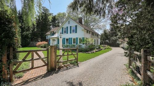 515 Woodland Ave, Westfield, NJ, 07090-2300 | Card Image