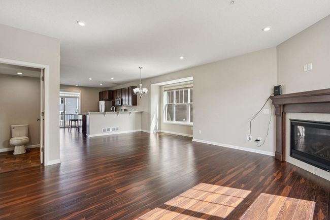 14-web-or-mls-- 8169 Central Park Way-1806-010.jpg | Image 14