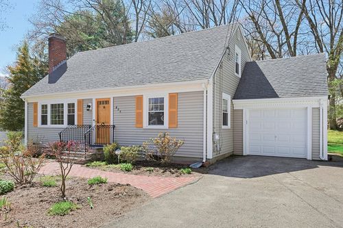 485 Central St, Holliston, MA, 01746-2439 | Card Image