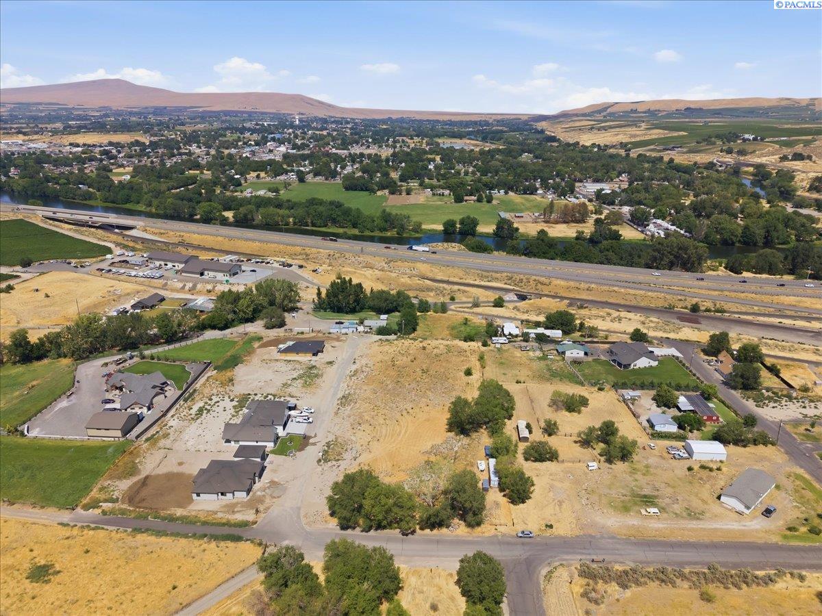Land in Benton City 2
