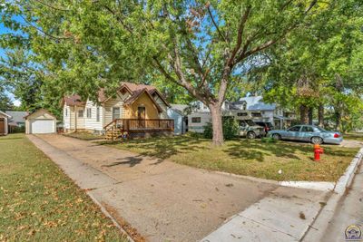 821 Sw Mac Vicar Ave, House other with 3 bedrooms, 1 bathrooms and null parking in Topeka KS | Image 1