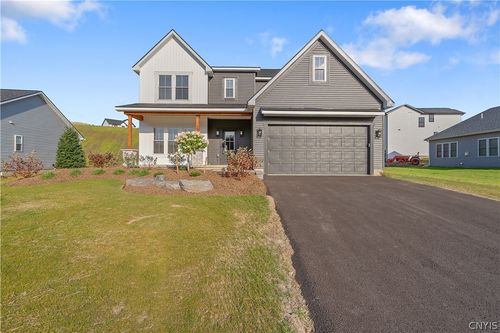 1957 N Ridge Dr, Chittenango, NY, 13037-9656 | Card Image