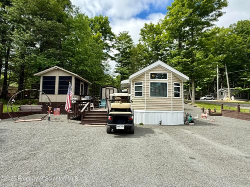 218 Hickory Pl, Covington Twp, PA, 18424 | Card Image
