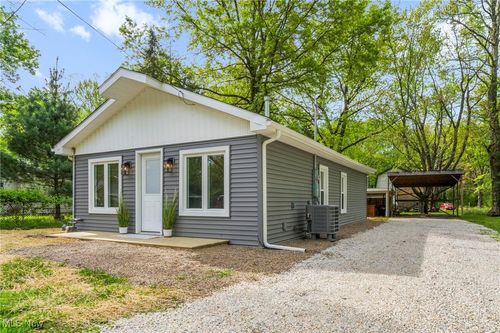 17469 Laurel Ave, Lake Milton, OH, 44429-9750 | Card Image